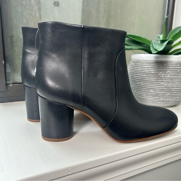 Madewell Black Ankle Boots with Chunky Heel - Picture 4 of 9